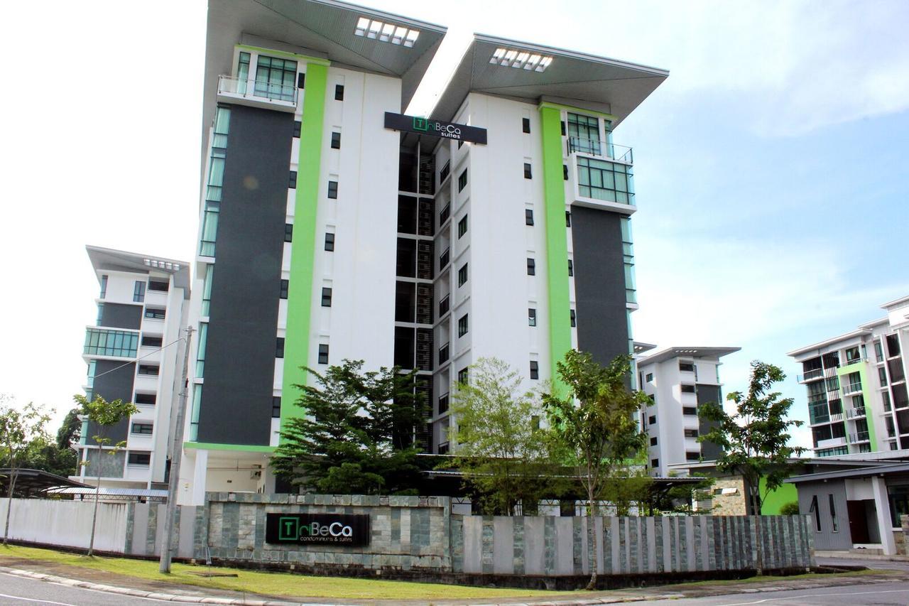 Tribeca Suites Kuching Ngoại thất bức ảnh