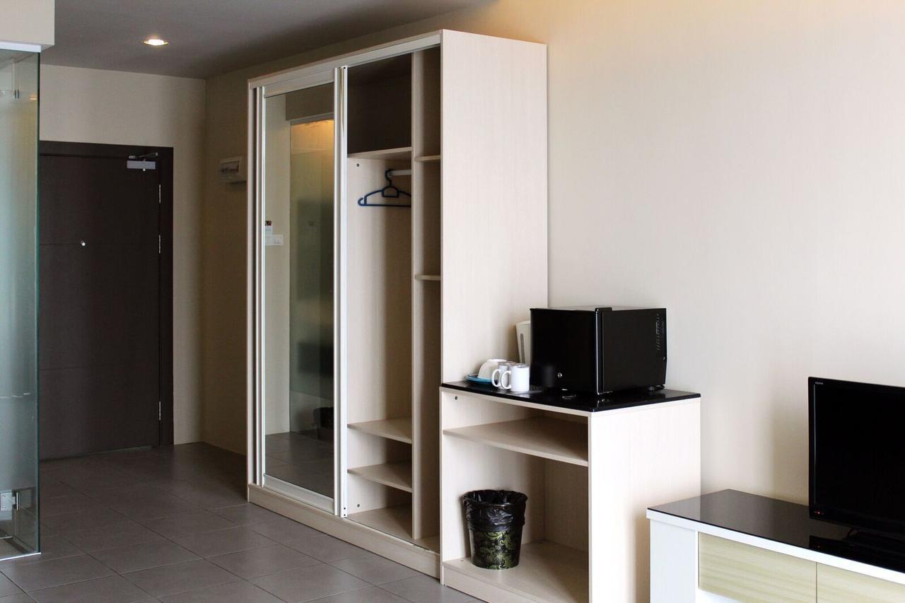 Tribeca Suites Kuching Ngoại thất bức ảnh