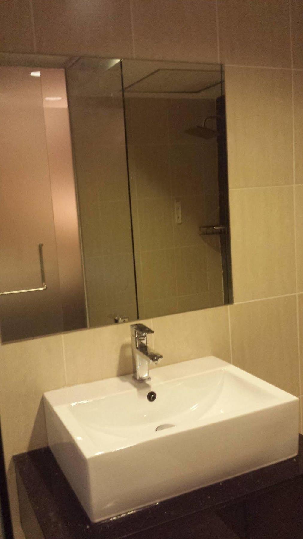 Tribeca Suites Kuching Ngoại thất bức ảnh